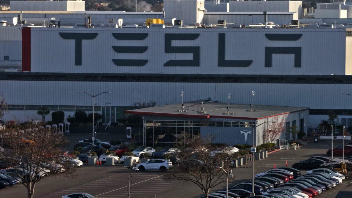 California defeats Tesla's attempt to throw out racial discrimination lawsuit