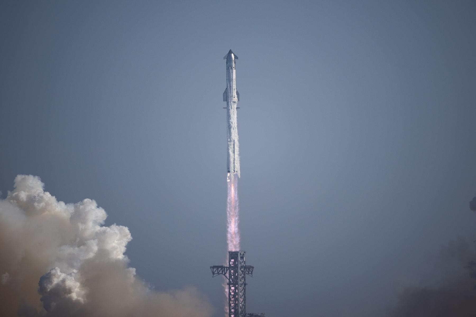 SpaceX eyes tower catch for next Starship after auspicious end to 13th flight