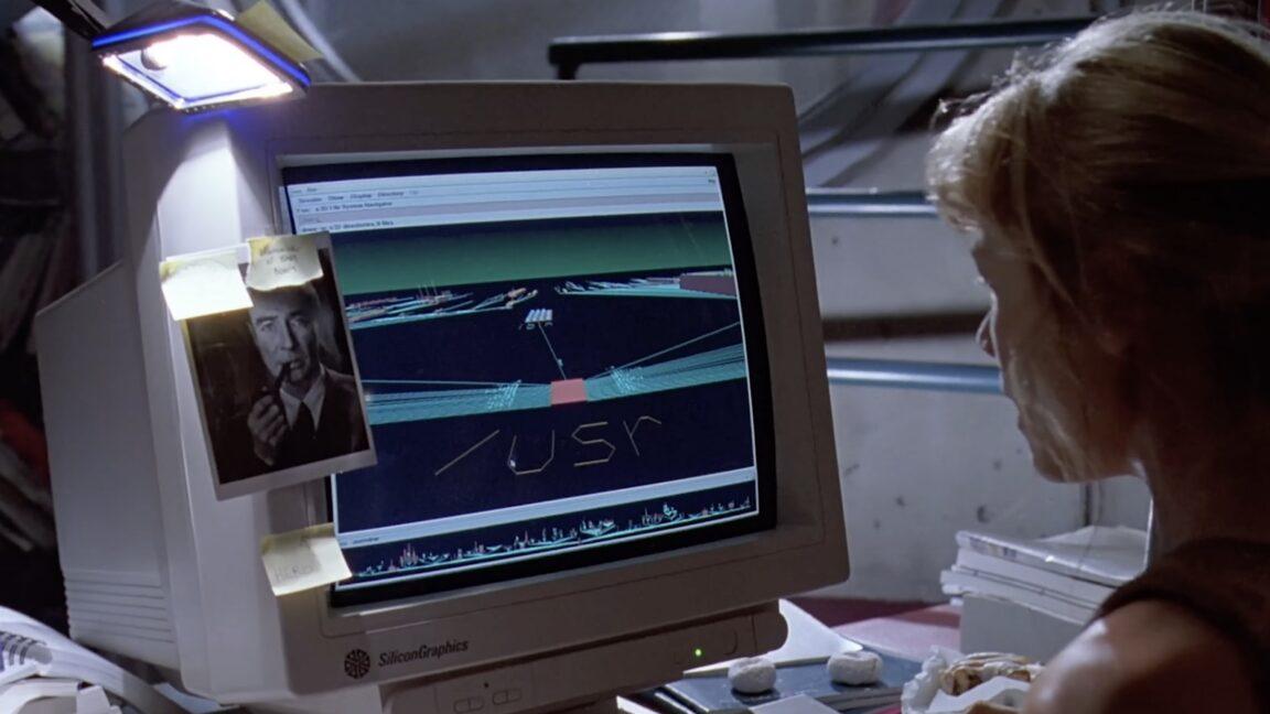 Engineer identifies and explains every '90s computer seen in Jurassic Park