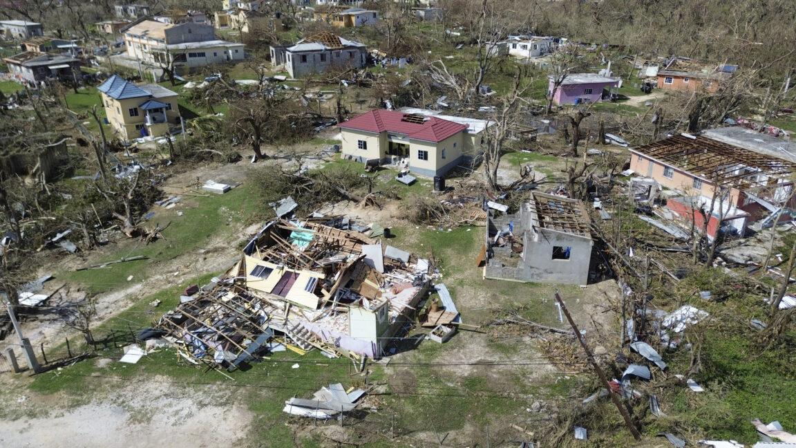 Forecasters predict below-average hurricane season, advise against complacency