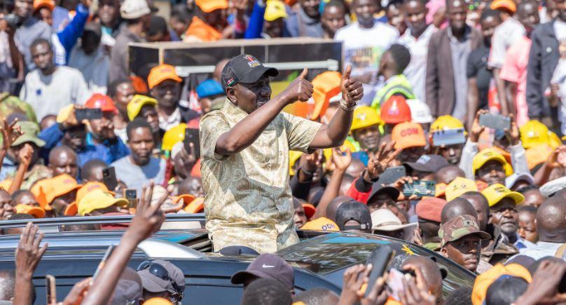 “Aibu Kubwa”: Ruto Aims Dig at Uhuru After High Court Party Leadership Ruling