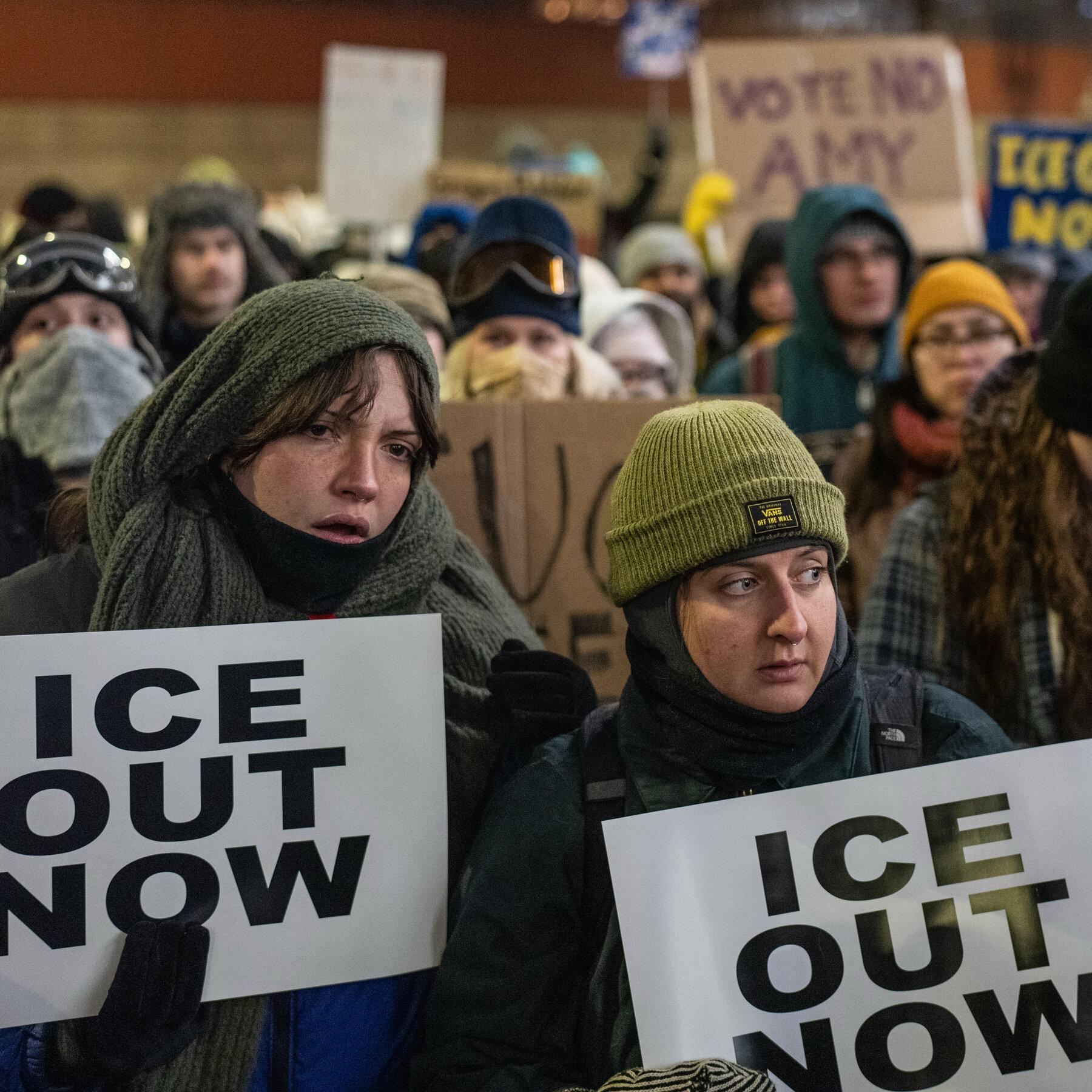 A Backlash Against ICE’s ‘Army of Occupation’